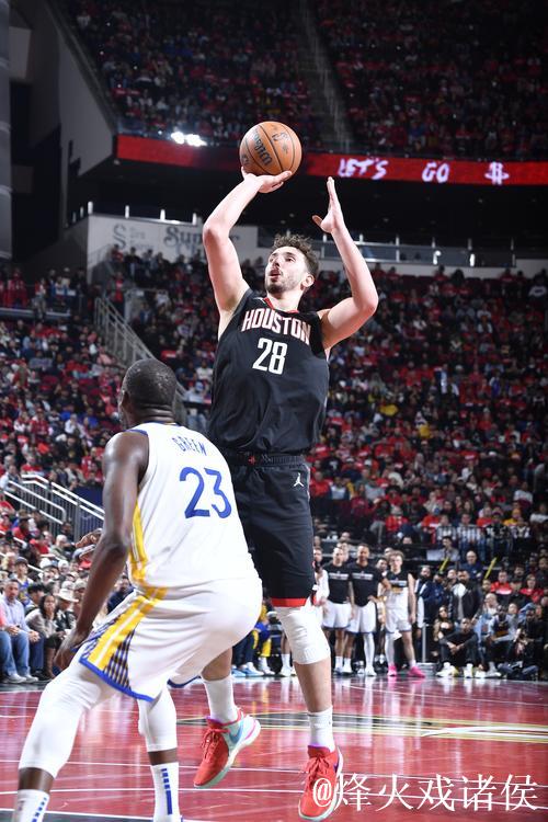 火箭本赛季面对西部前五球队,战绩来到0胜4负 火箭本赛季面对西部前五球队,战绩来到0胜4负