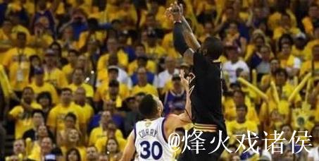 官方消息:骑士与TT续约一年 上赛季场均3.3分+3.6篮板 官方消息:骑士与TT续约一年 上赛季场均3.3分+3.6篮板